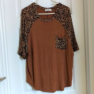 XL- Soft, Stretchy Cheetah T